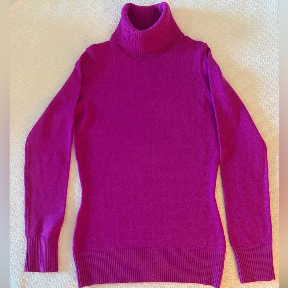 French Connection Fuchsia Turtleneck Sweater XS Wool Blend Fitted Knit Pink